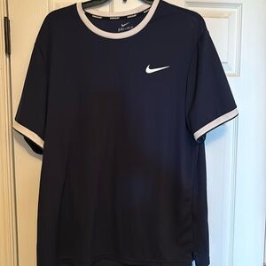 Nike court men’s drifit XL navy and white